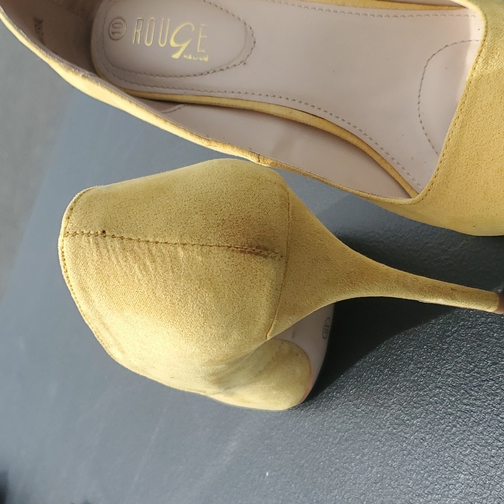PUMPS - Picture 2 of 2